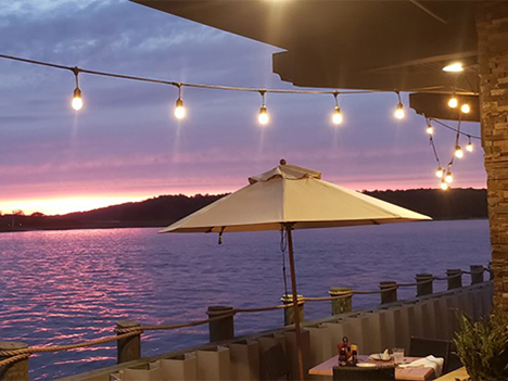 Dock Dining